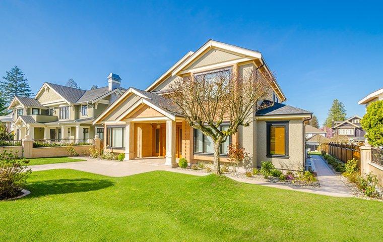 House with front yard